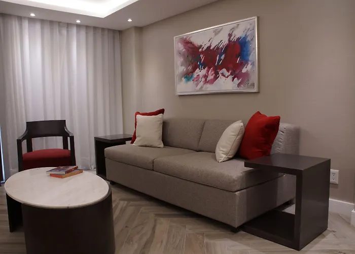 Hotel Isaaya Boutique By Wtc 4*