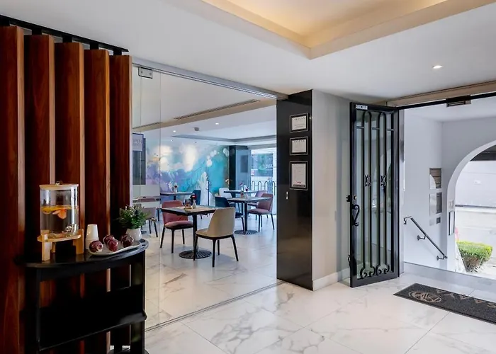 Isaaya Boutique By Wtc