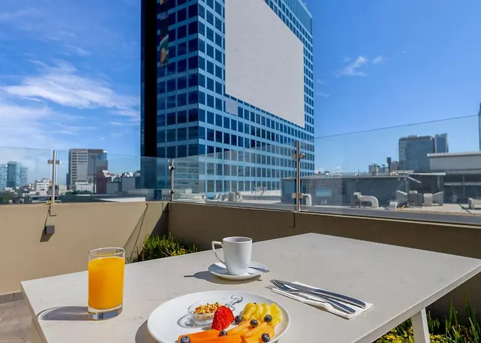 Hotel Isaaya Boutique By Wtc 4*