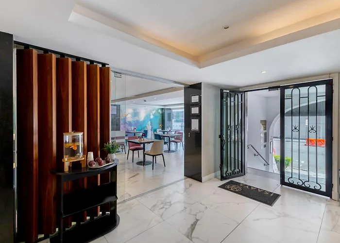 Isaaya Boutique By Wtc