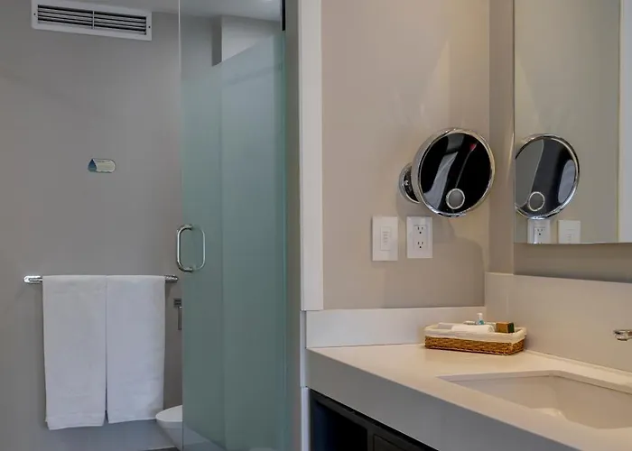 Isaaya Boutique By Wtc Hotel 4*