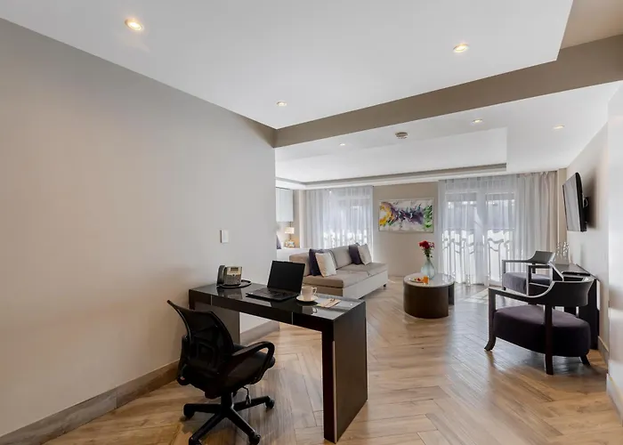 Isaaya Boutique By Wtc 4*